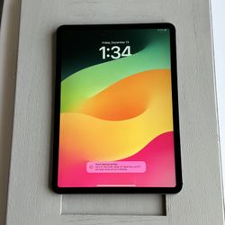 Apple iPad Pro 11” Wi-Fi + Cellular 