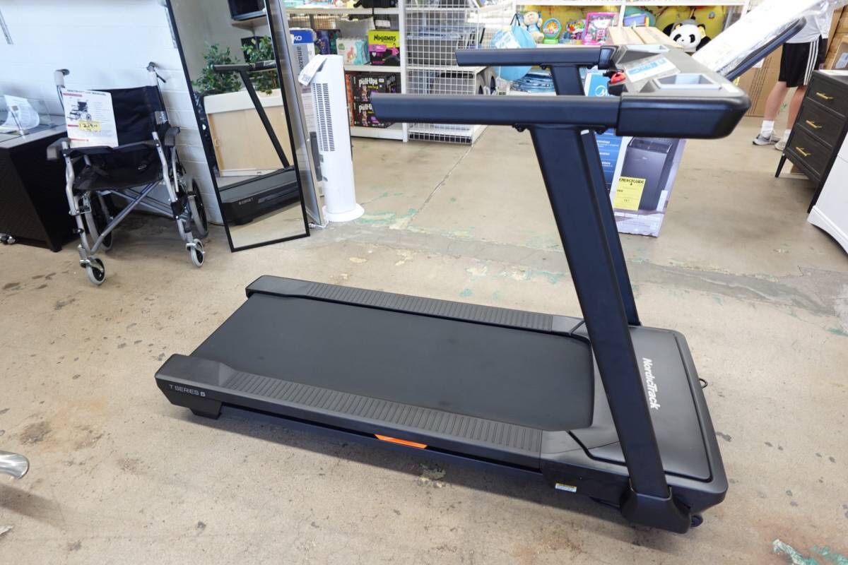 NordicTrack T Series T 5 S Electric Exercise Treadmill w/ 10% Incline