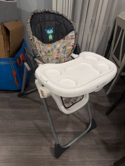 Baby Trend High Chair with Tray