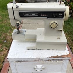 Sewing Machine 