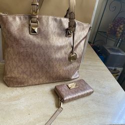 Bolsa Con Cartera. Mk En BuenS Condiciones