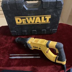Dewalt  1 -1/8” SDS D Handle Hammer Drill  Corded