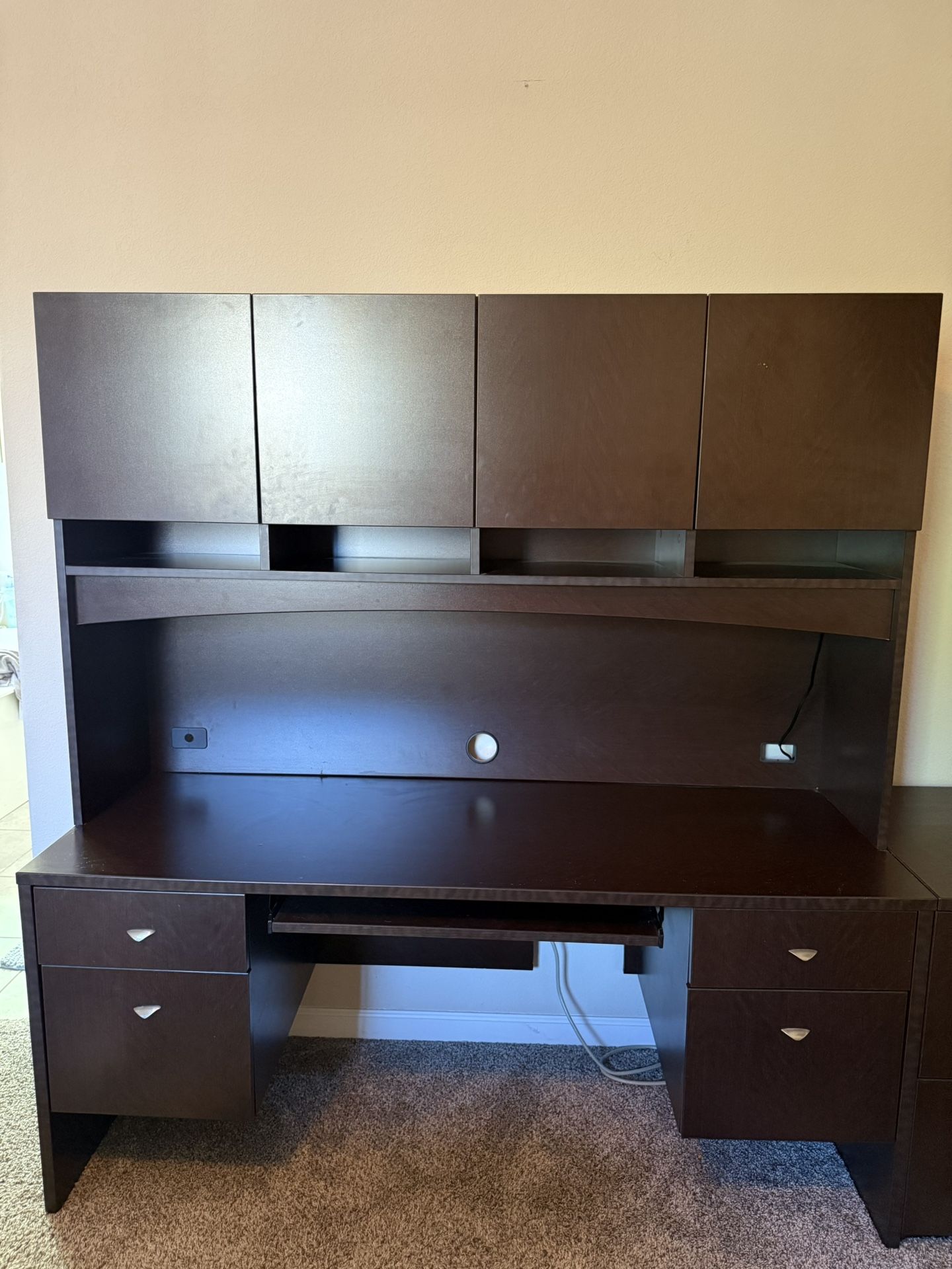 Desk with file cabinet 