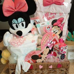 2026 Minnie Mouse Gift Basket