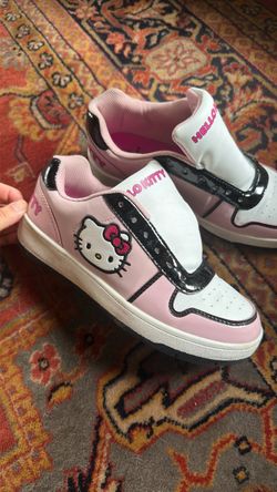 Hello Kitty Sneakers
