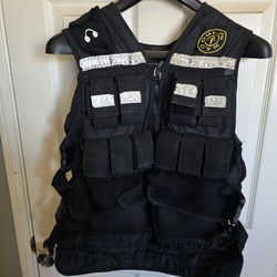 15 lbs weighted vest Golds Gym (can be 20 pounds)