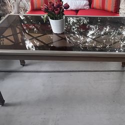Baymont Furniture Patio Table