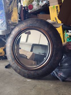round mirror