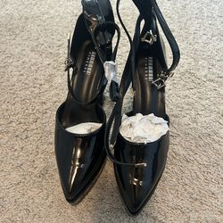 Finesse Black Heels