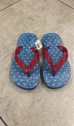 Old Navy Boy’s / Girl’s Star Flip Flop Sandals, Size 12-13, 1-2, 3-4, 5-6