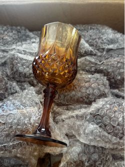 Amber cups