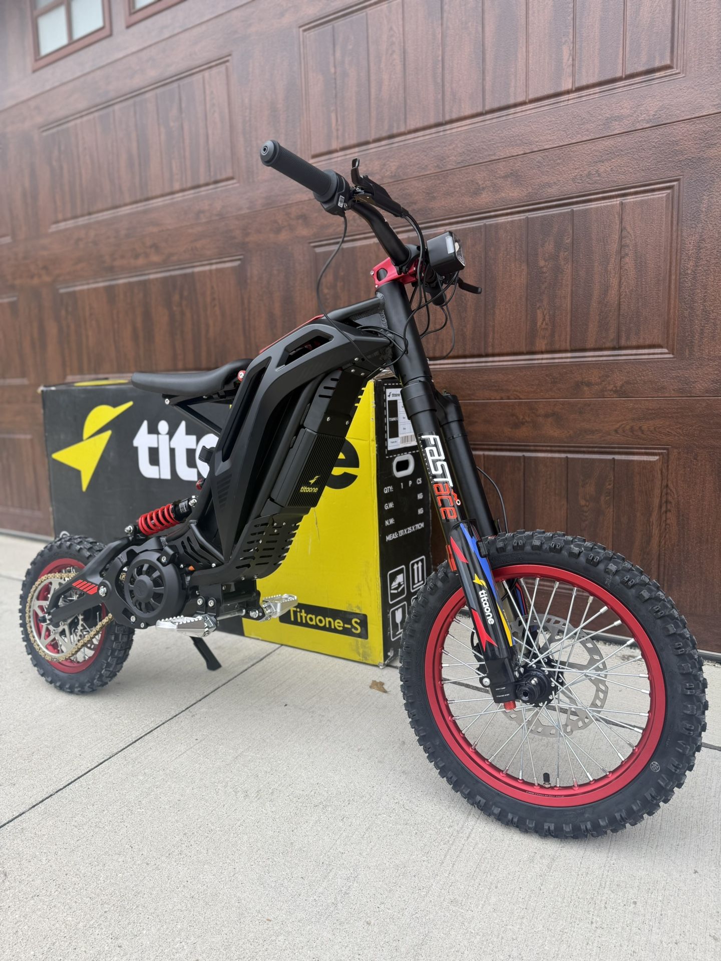 ELECTRIC DIRTBIKE *NEW*