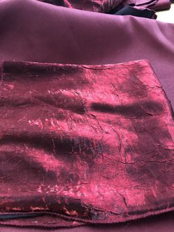 16 napkins burgundy crush fabric 18 inch