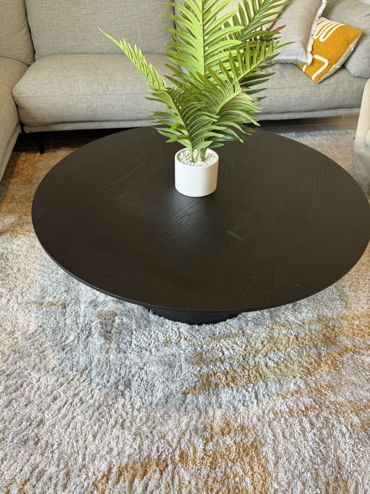 Black, Round Coffee Table - Model Home Furniture