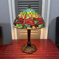 Tiffany like "Dragon Fly"  19 inch antique lamp