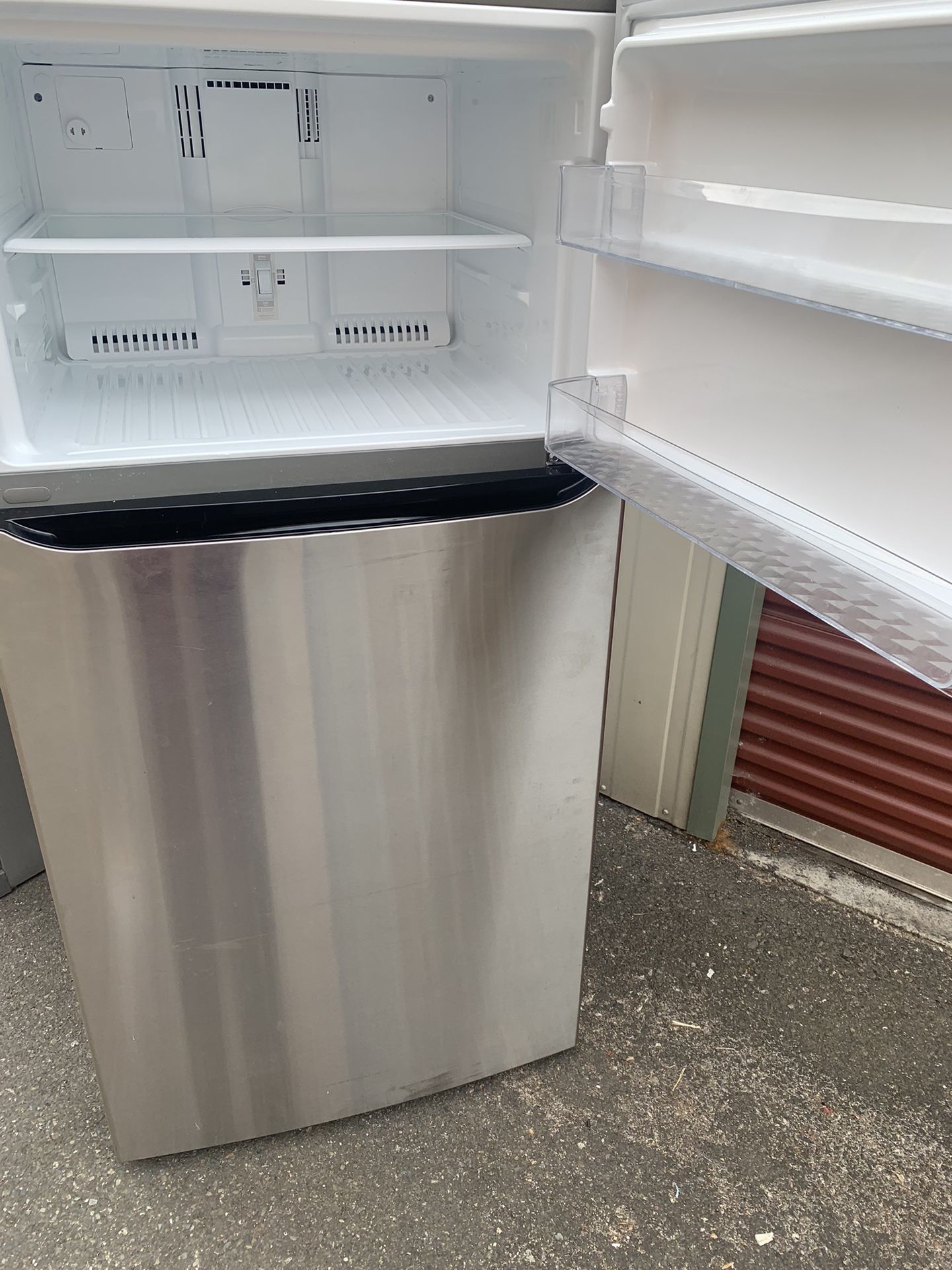 Like New LG Stainless Steel Top Freezer Refrigerator