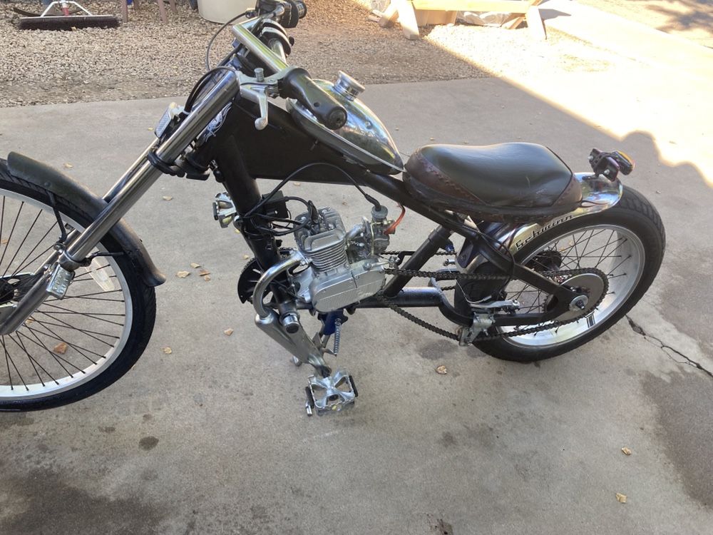SCHWIINN CHOPPER 49cc 2 STROKE GAS POWERED CLASSIC