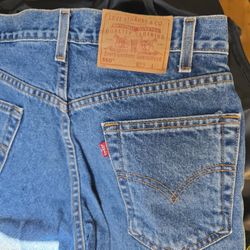 Levi Shorts Size 29