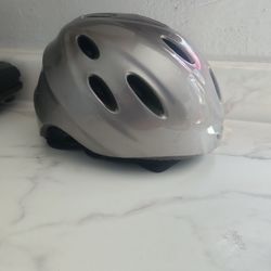 Giro Helmet Gray Silver Good Condition 
