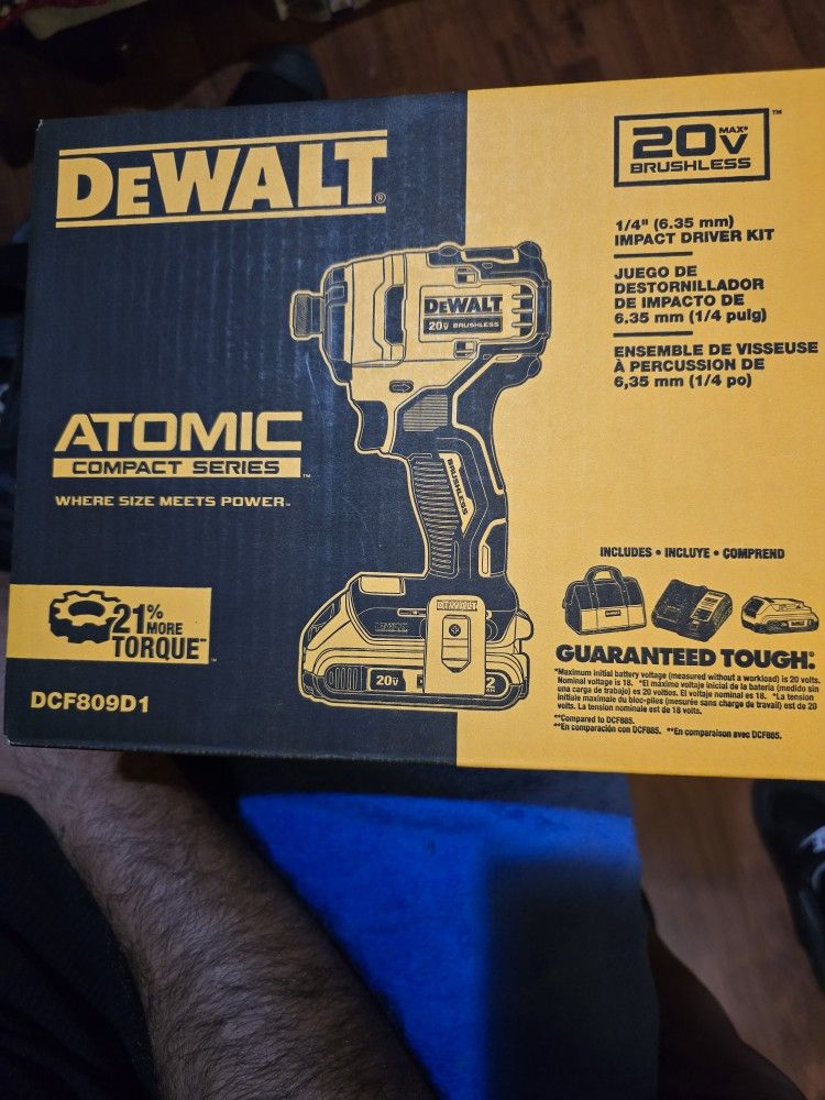 DeWalt Automatic Compact Series 20 Volt Drill