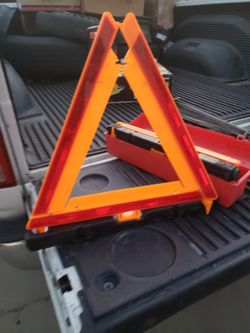 Emergency Triangle Reflectors