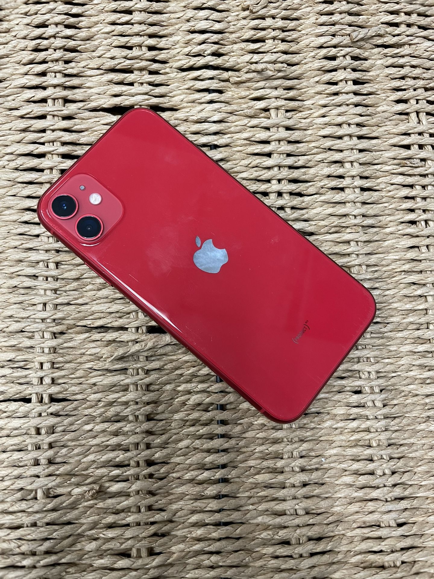 iPhone 11 (PRODUCT)RED 128 GB SIMフリー