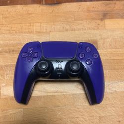 PS5 Controllers Purple & White