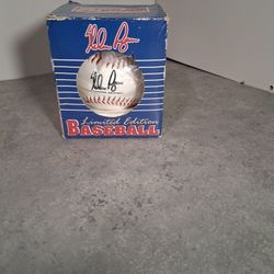  Nolan Ryan Commemorative Baseball, Facsimile Autograph ~NIB