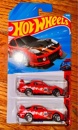 Hot Wheels 24/Seven Die-Cast Car 2-Pack