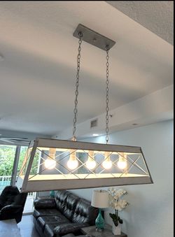 Farmstyle white wash wood grain metal chandelier light