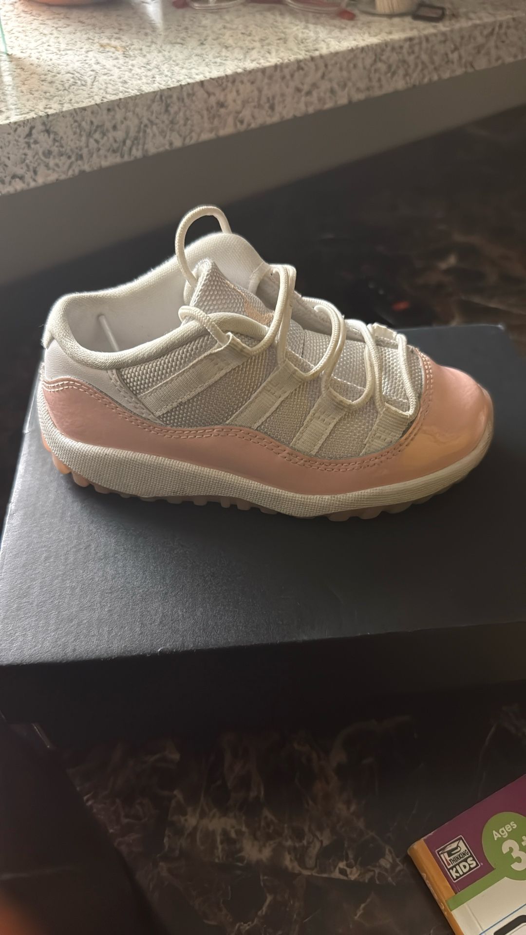 Jordan 11 Retro Low