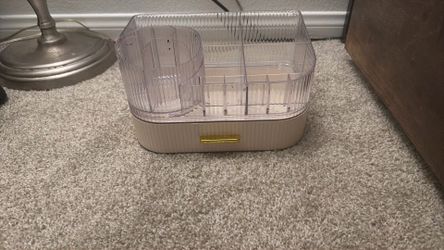 Makeup organizer