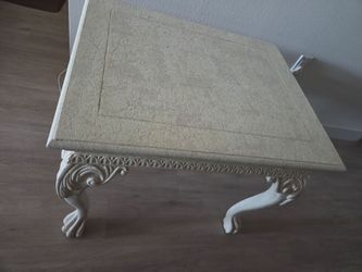 Coffee table white