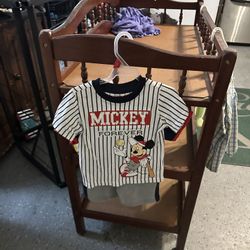 Baby clothes 