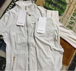 white lululemon set