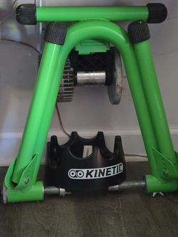 Kinetic bike trainer