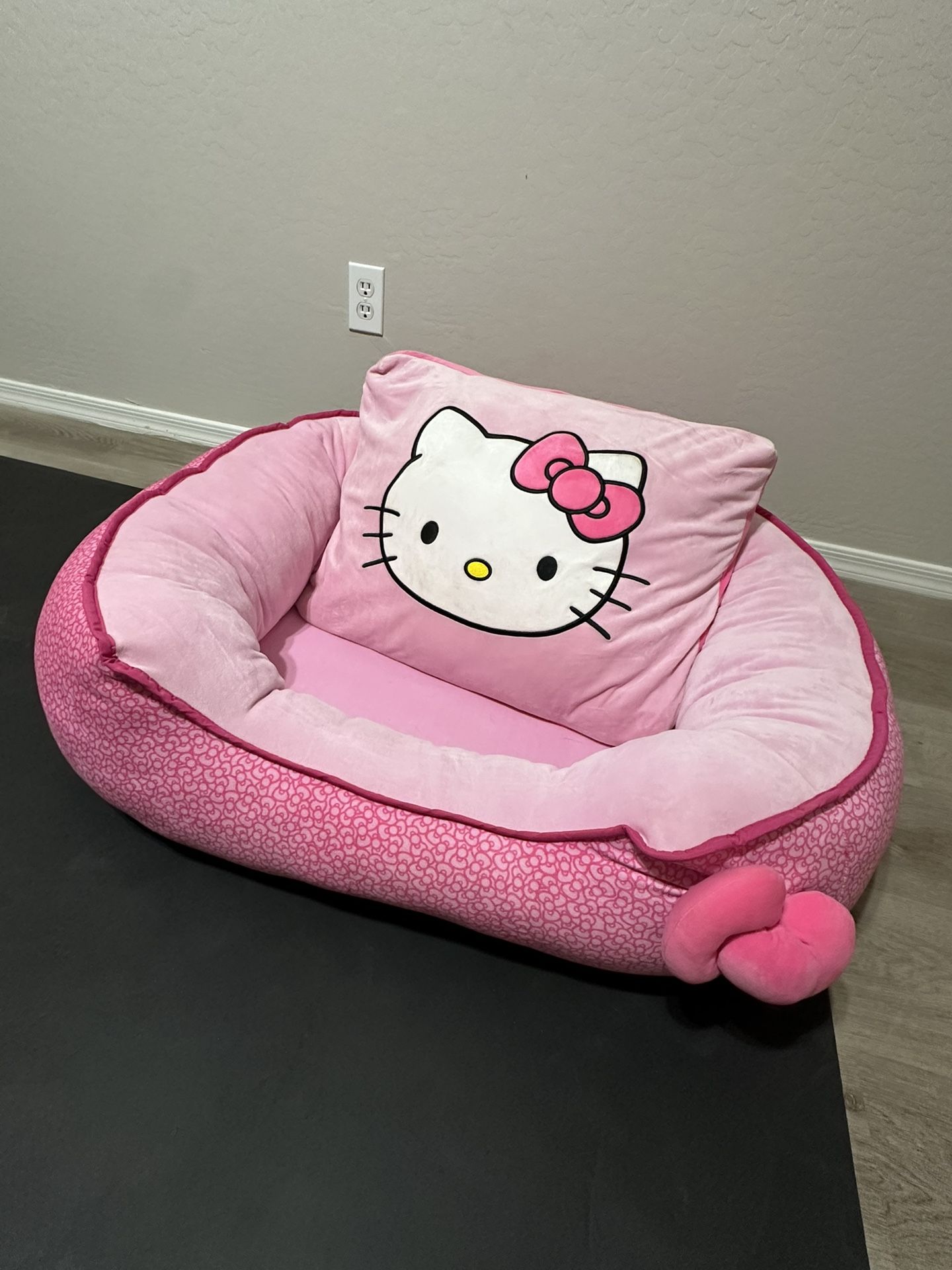Pink Hello Kitty Large Dog Bed