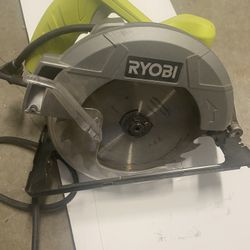 Ryobi Electric 7 1/4 Circular Saw 