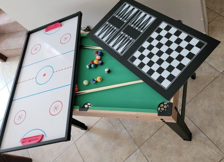 10-in-1 Game Table 