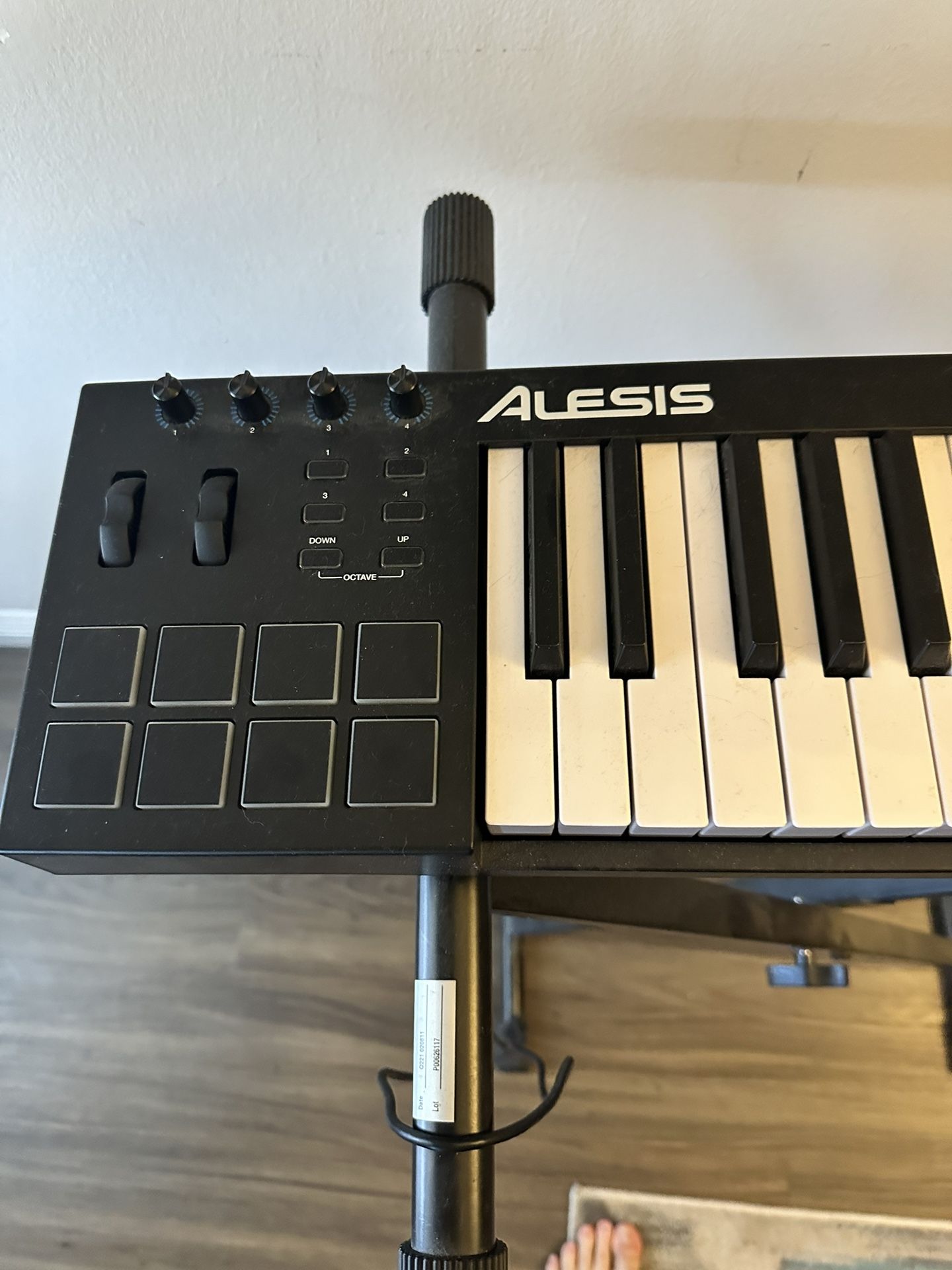Alesis V49 Electric Keyboard