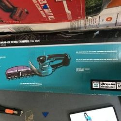 Makita HU06Z Max Cxt Lithium Ion Cordless Hedge Trimmer, 12V, Tool Only (Retail $175.95)

