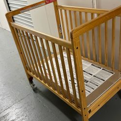 Crib -Daycare/childcare