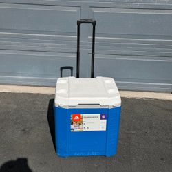 Igloo Cooler W/Wheels 60qt