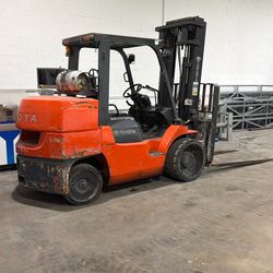 Forklift Toyota 15500 Lbs