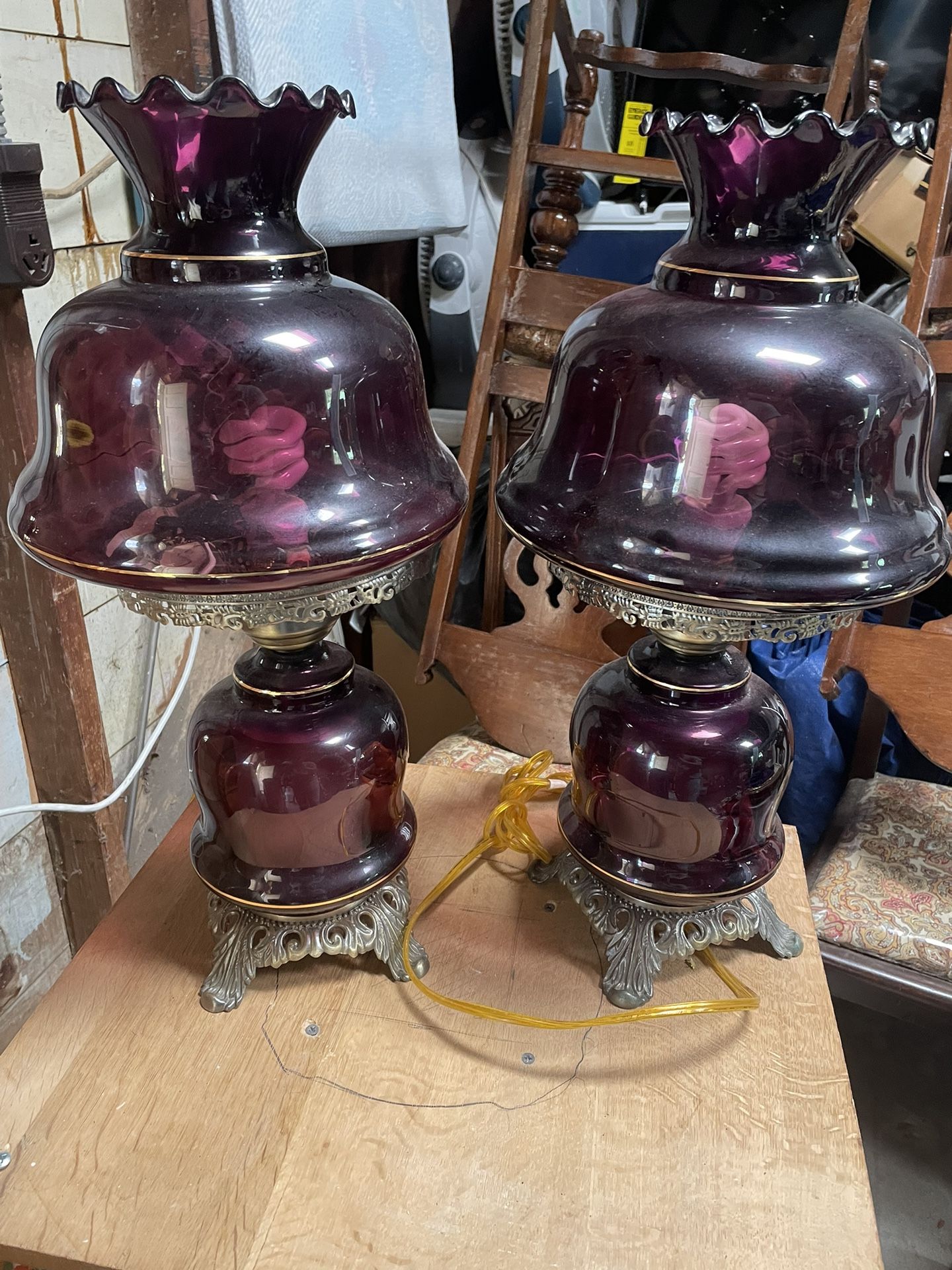 ⭐️ Vintage amethyst hurricane lamp ⭐️