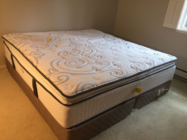 Good Condition King Size Serta Smart React Southton Mattress With Good Condition King Size Serta Smart React Southton Mattress With Stand For In San Bruno Ca Offerup