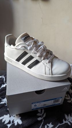 Adidas Men's Size 6 $40