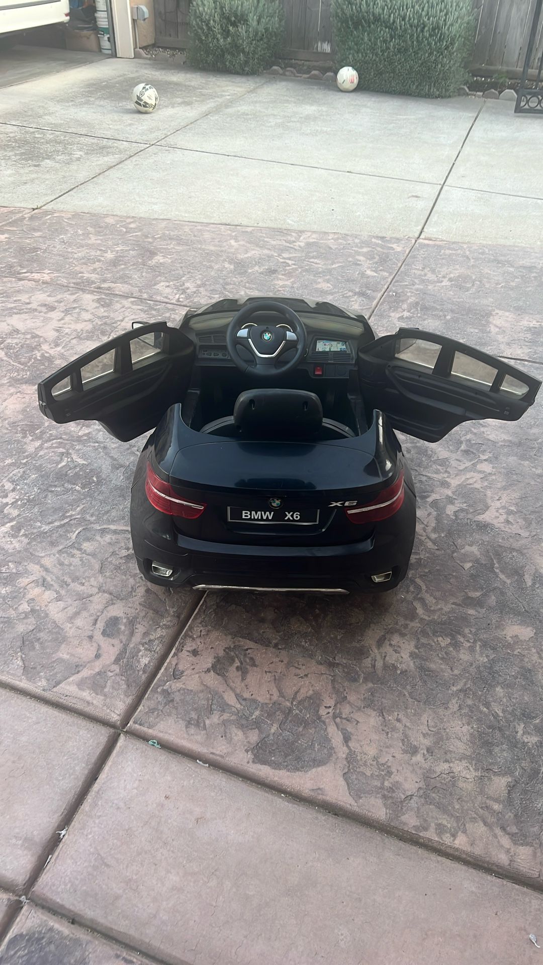Kids electric BMW Ride On Car.