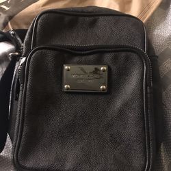 #Vintage Michel kors black with golden logo plate double zipper perfect length cross body bag