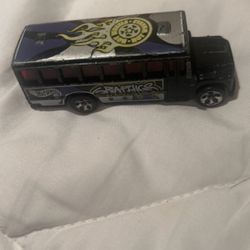 Hot wheels Black Bus Vintage 